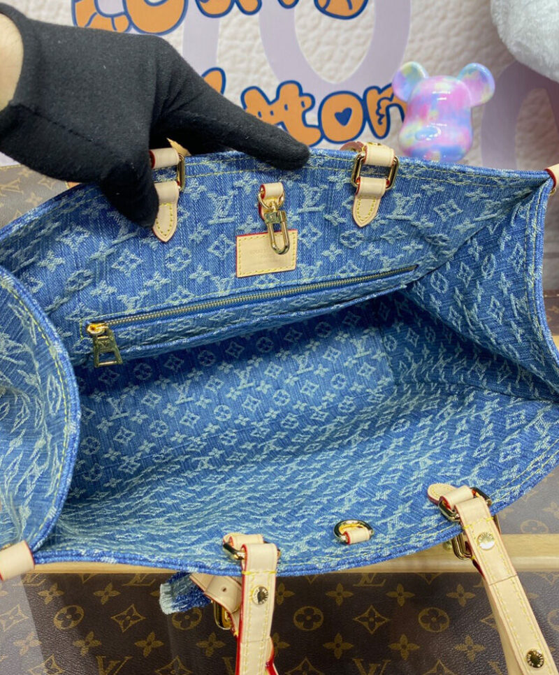 Louis Vuitton OnTheGo MM M46871 Blue